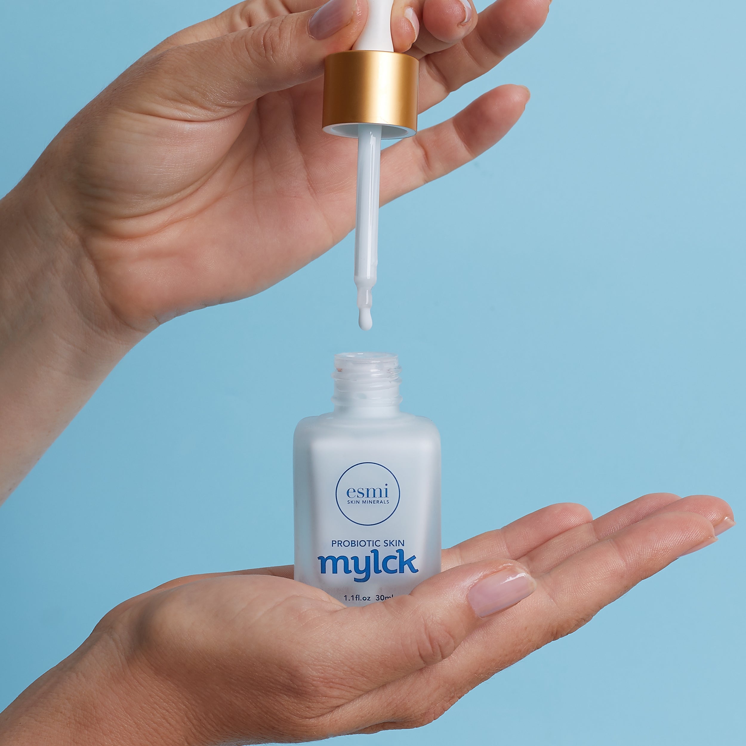 InUse_ProbioticSkinMylckplusHydration.jpg