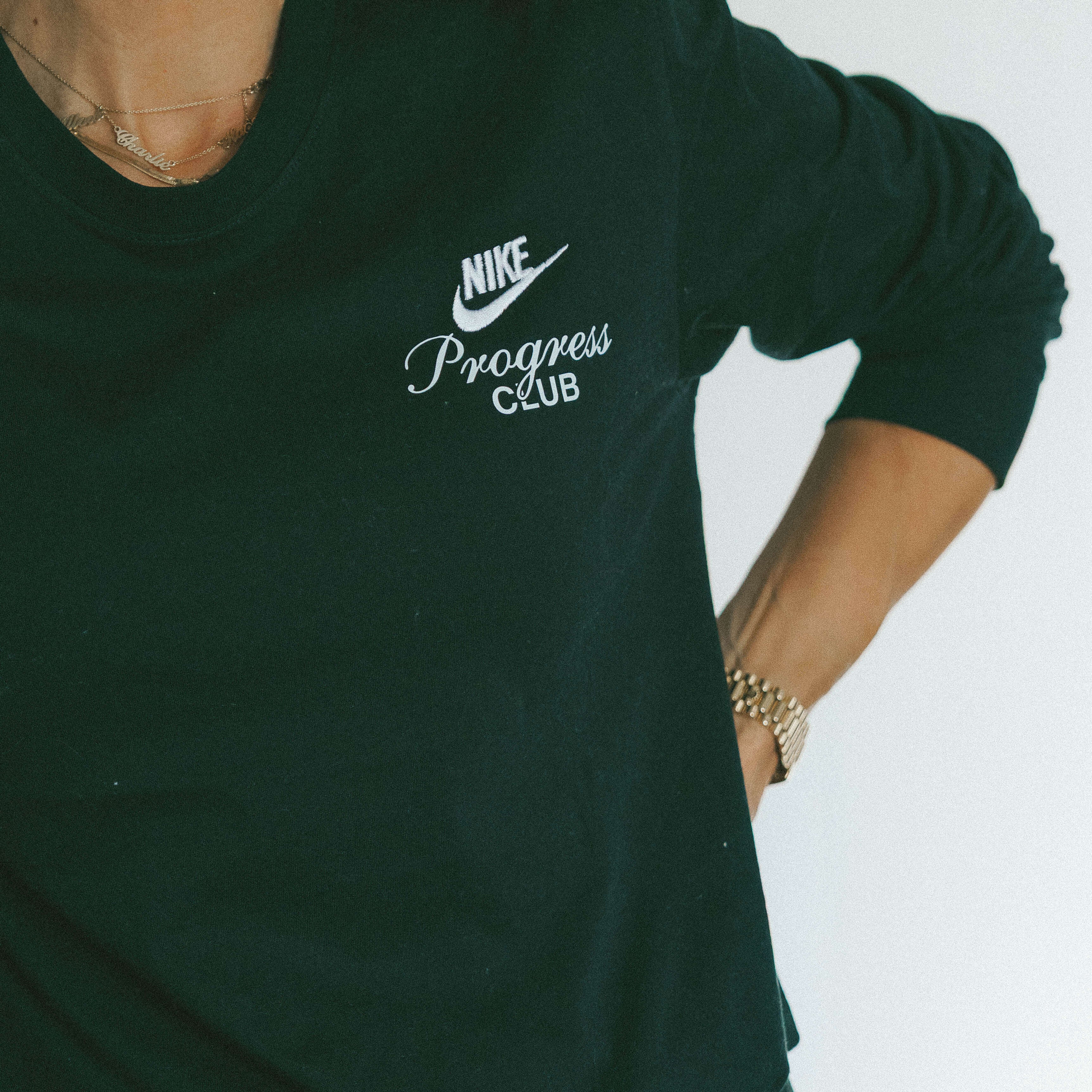 Nike_Park_LS_Cotton_Tee_Progress_Club_insitu_04.jpg