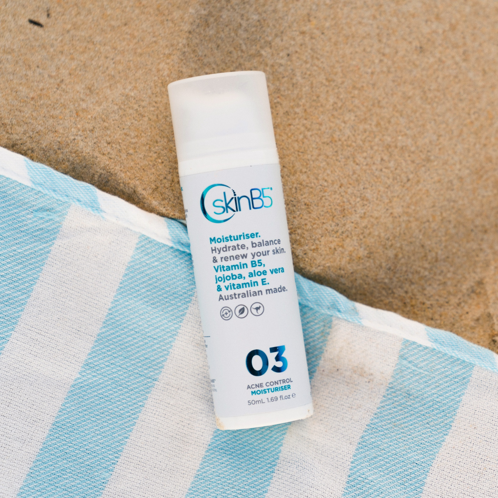 SB5104_SkinB5AcneControlMoisturiser_2_1680x_b48444b0-ce4c-4e3e-91a7-f04a5df243ef.png