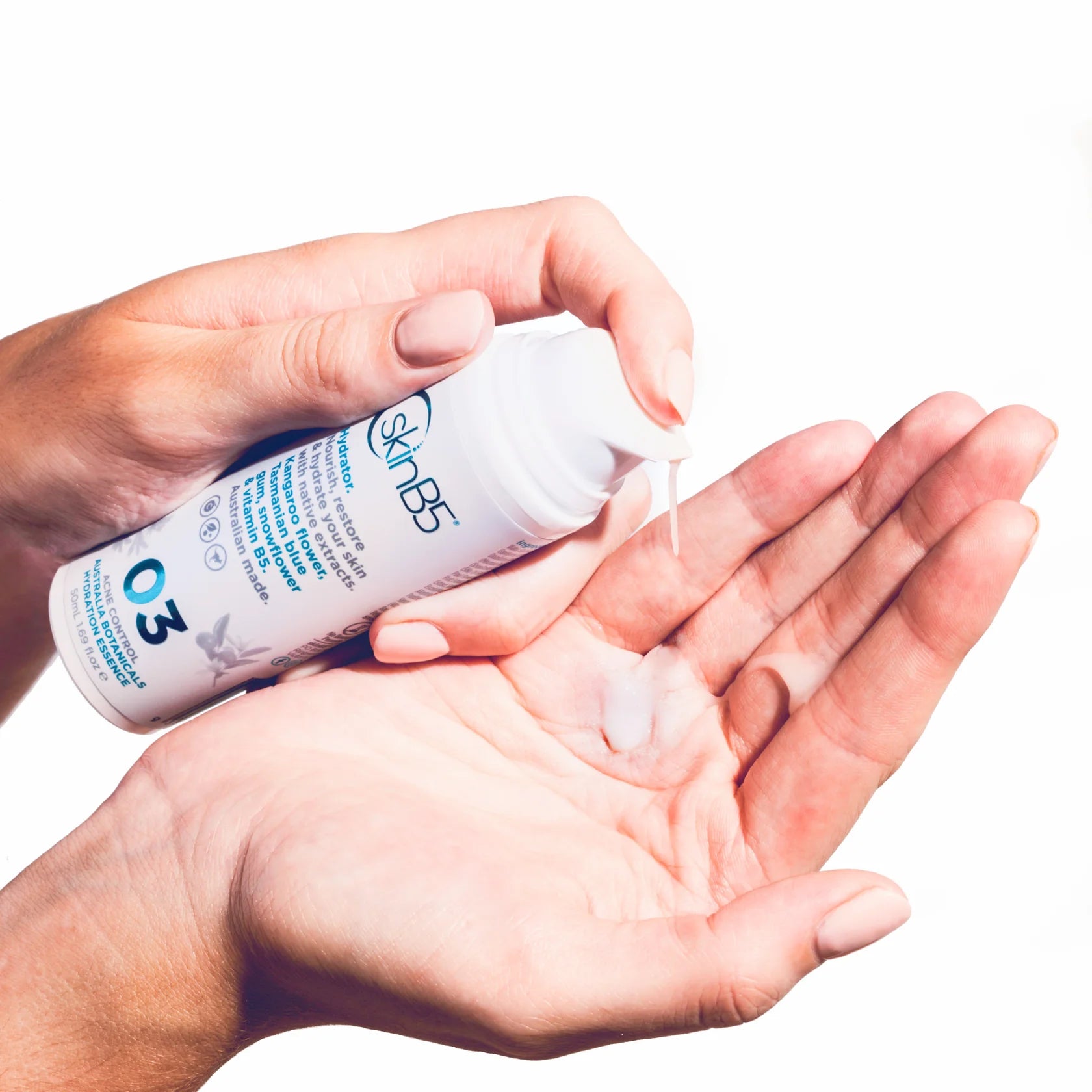 SB5107_SkinB5_AustralianBotanicals_Hydrator_5_1680x_74b02fa6-26ce-4246-97d9-4cf8ad990896.webp
