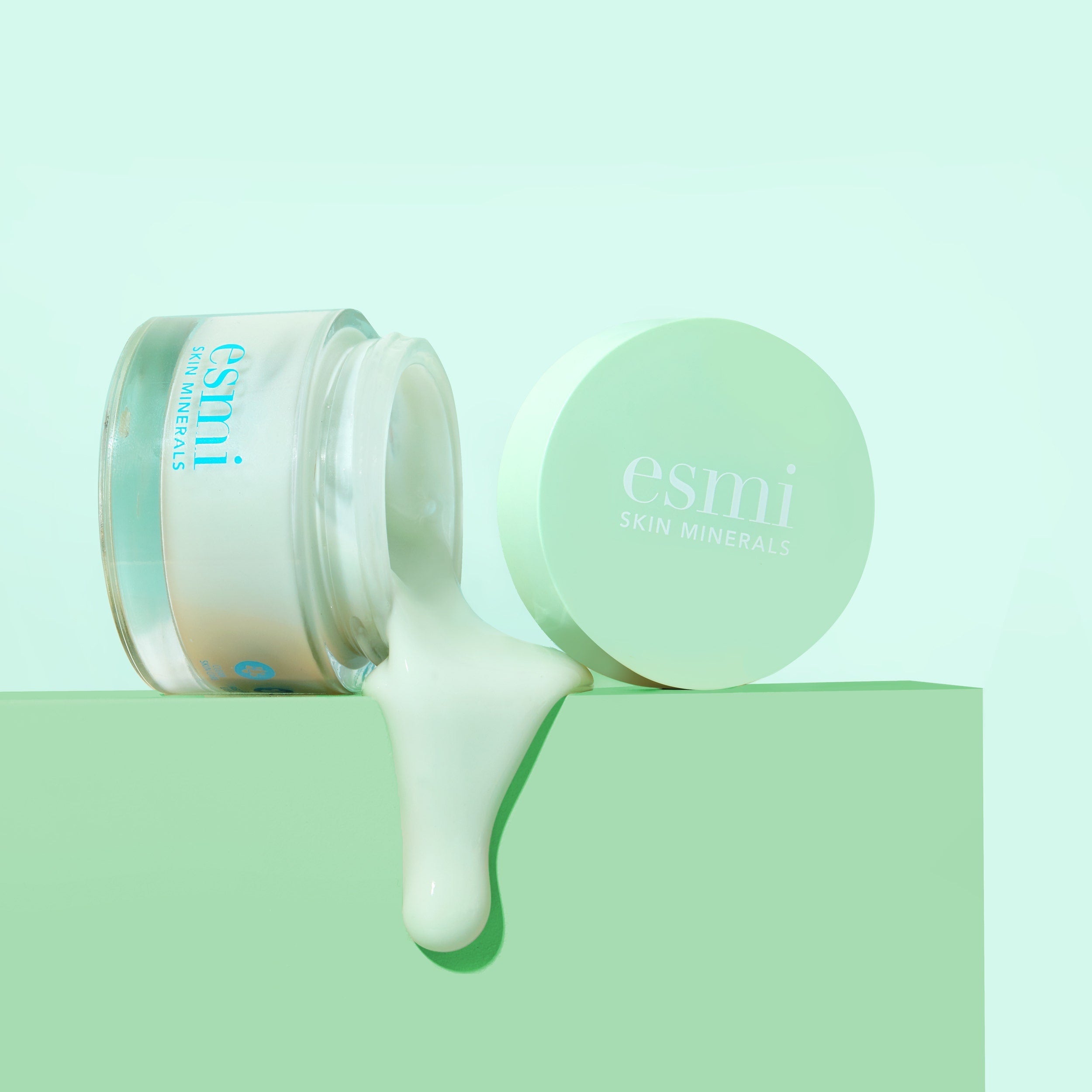 moisturiser_anti-redness_ls.jpg